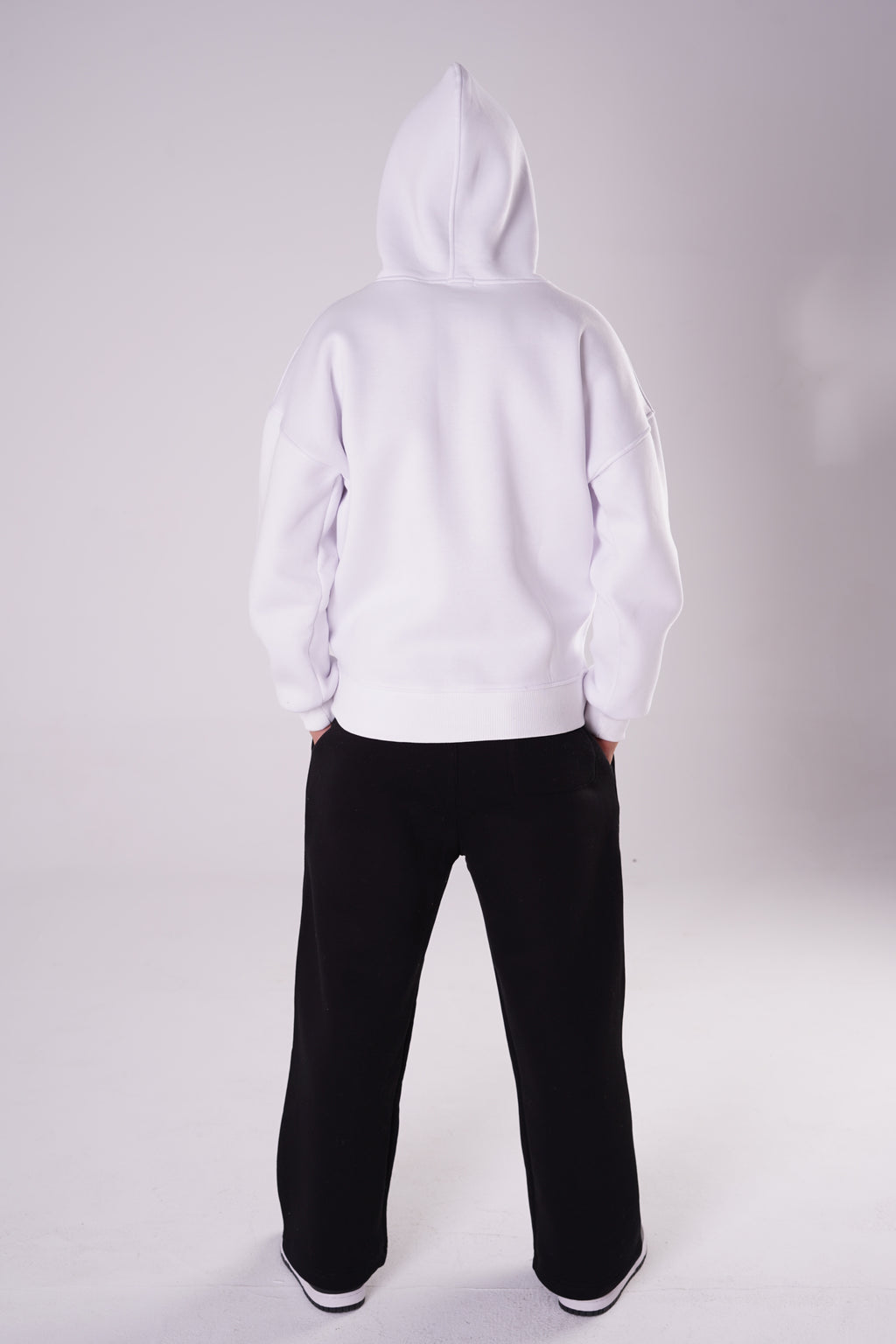 White Black Selah Set